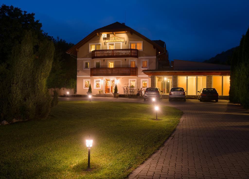 Hotel Honti Wellness és Konferencia Szálloda Visegrád Esterno foto